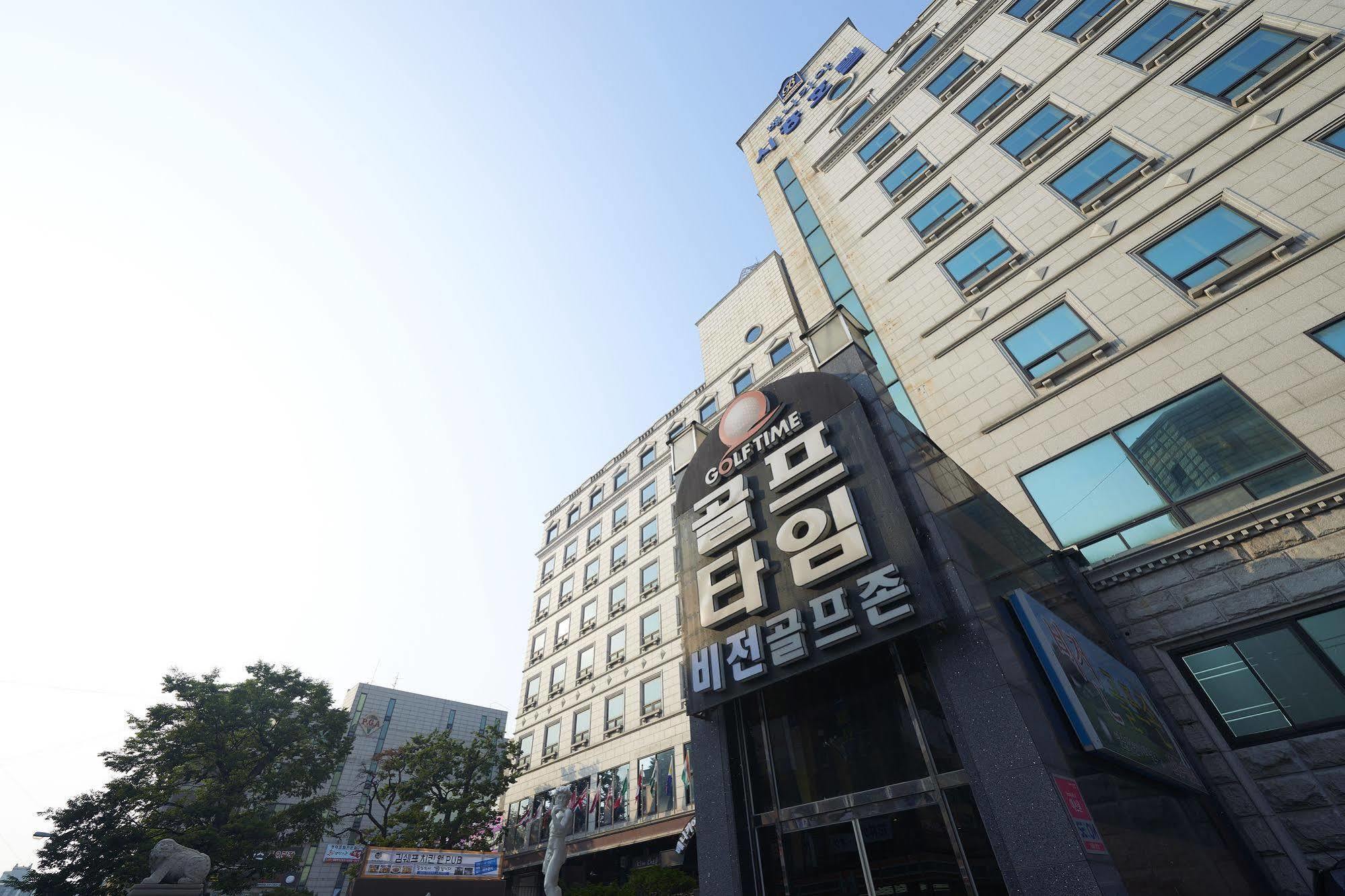 Benikea Premier Hotel Siheung Exterior photo